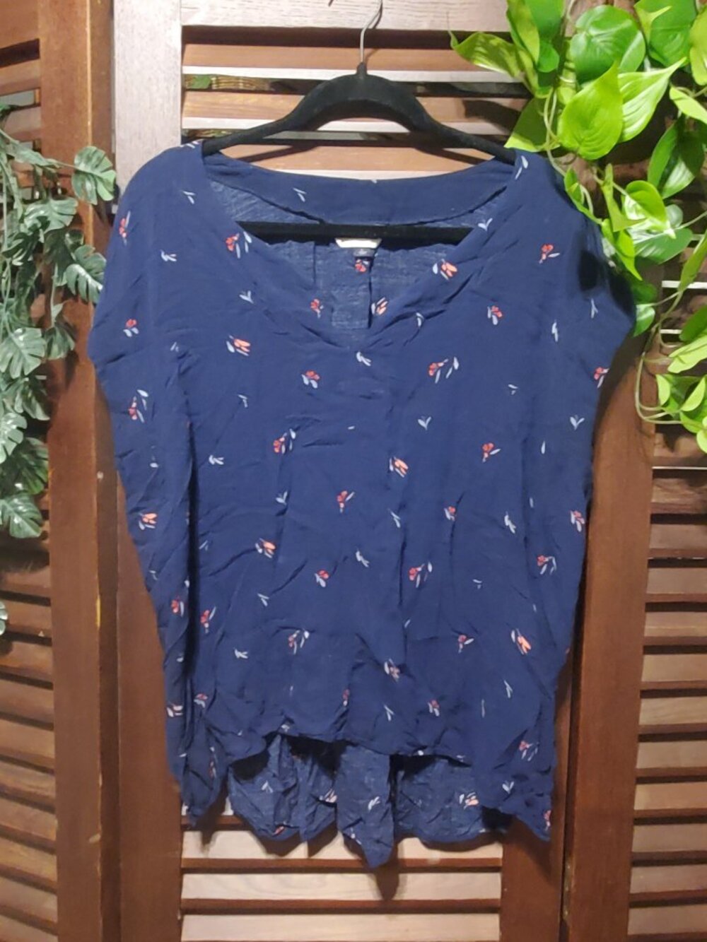 Navy Blue Floral Print High-Low Blouse